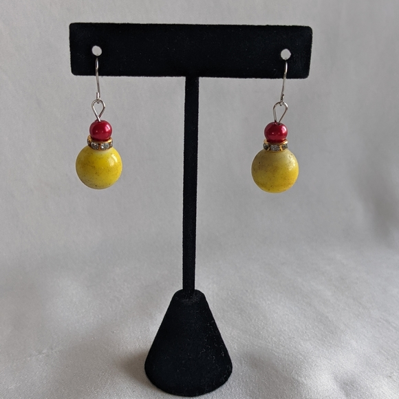 Earrings at 70% off! - Picture 7 of 10